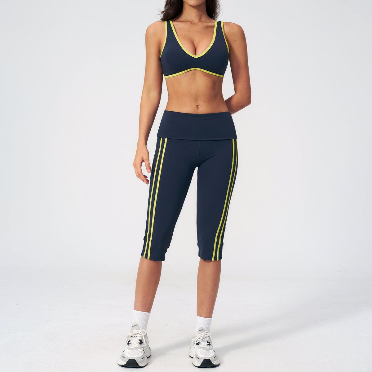 Conjunto de ropa deportiva para mujer al por mayor