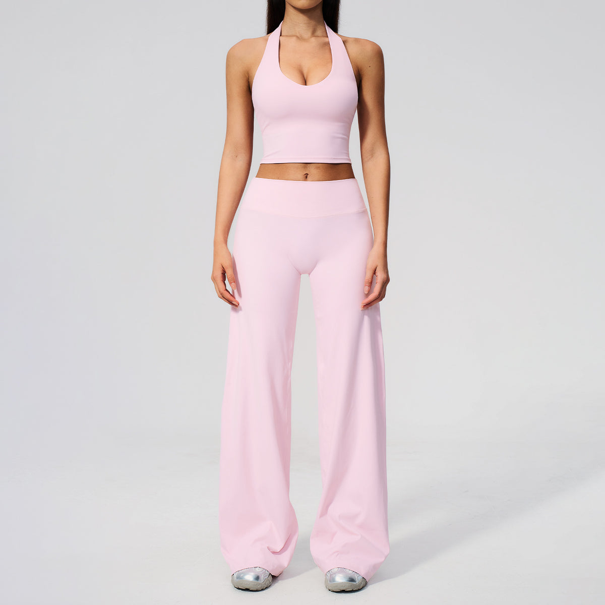 Wholesale Women's Chic Training Activewear Set