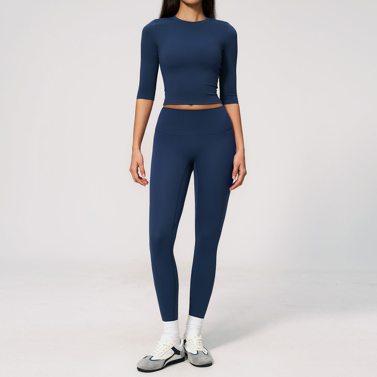Conjunto de ropa deportiva esencial para mujer al por mayor
