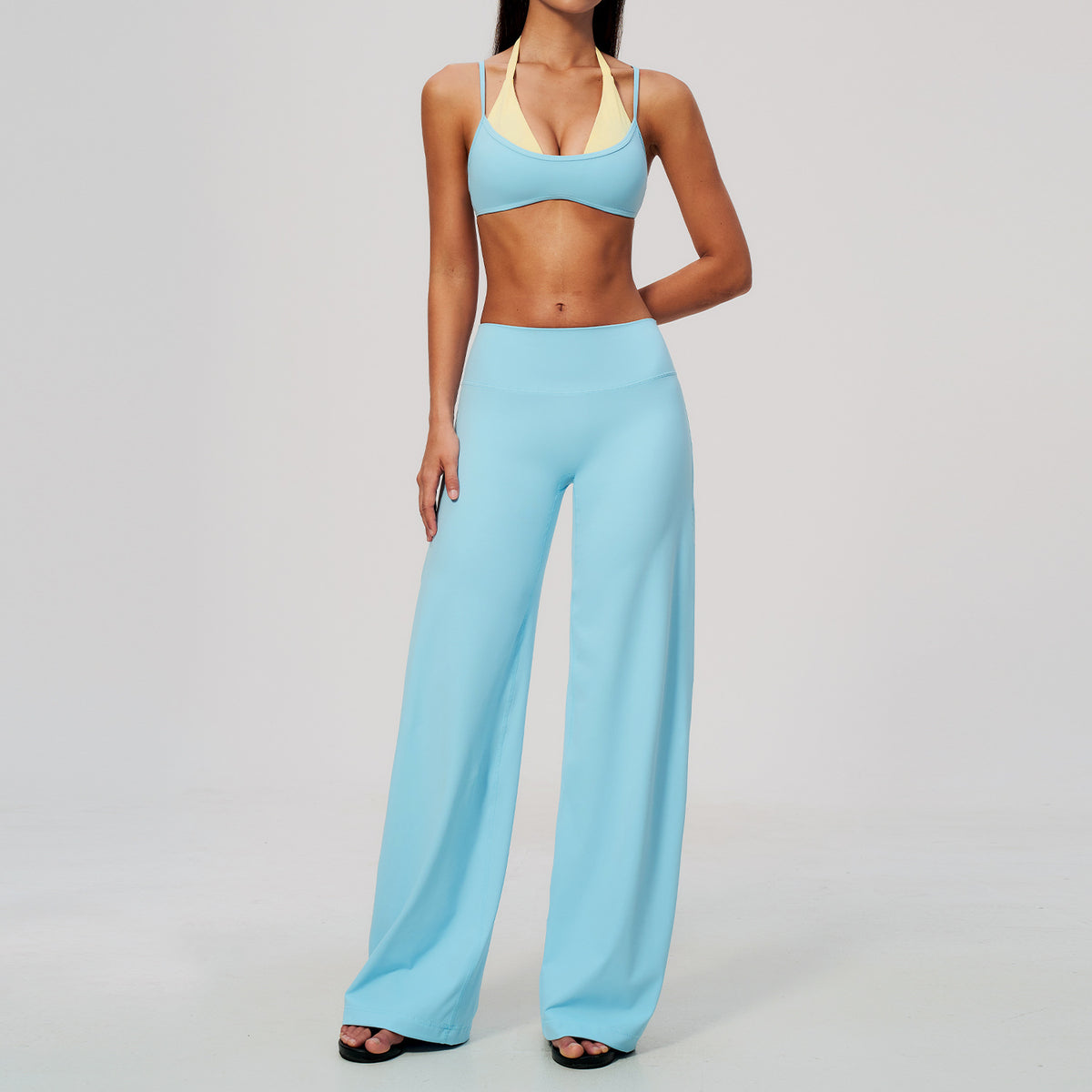 Conjunto de ropa deportiva Willow Motion para mujer al por mayor