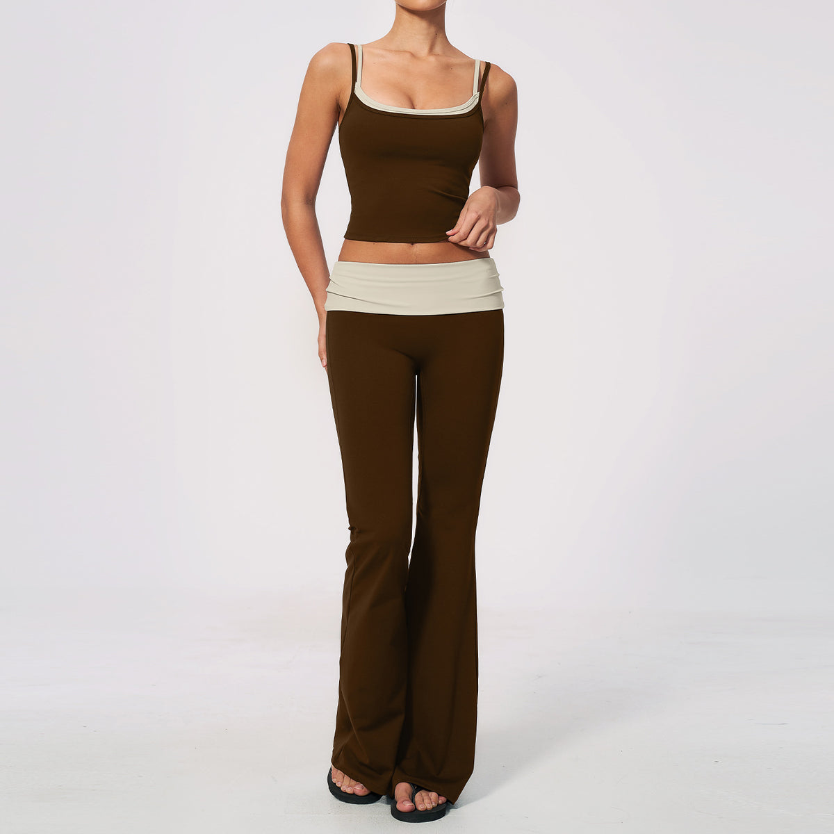 Conjunto deportivo flexible de perlas para mujer al por mayor