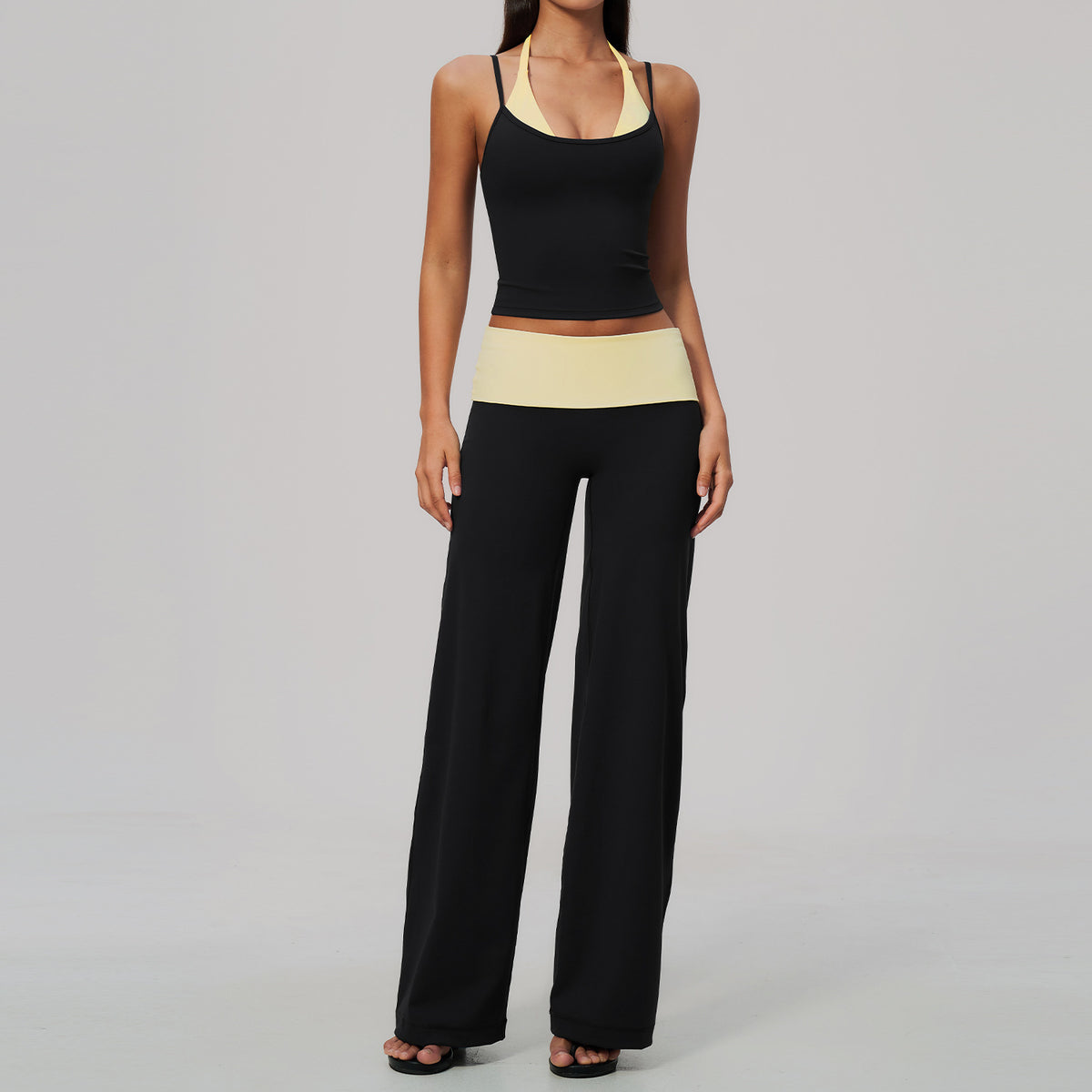 Conjunto de ropa deportiva para mujer Willow Sculpt al por mayor