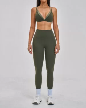 Wholesale Women's Dynamic Fit Activewear Set