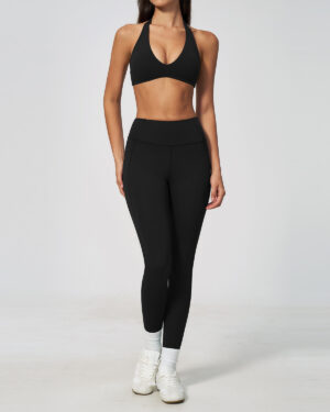 Wholesale Women's Chic Sculpt Activewear Set